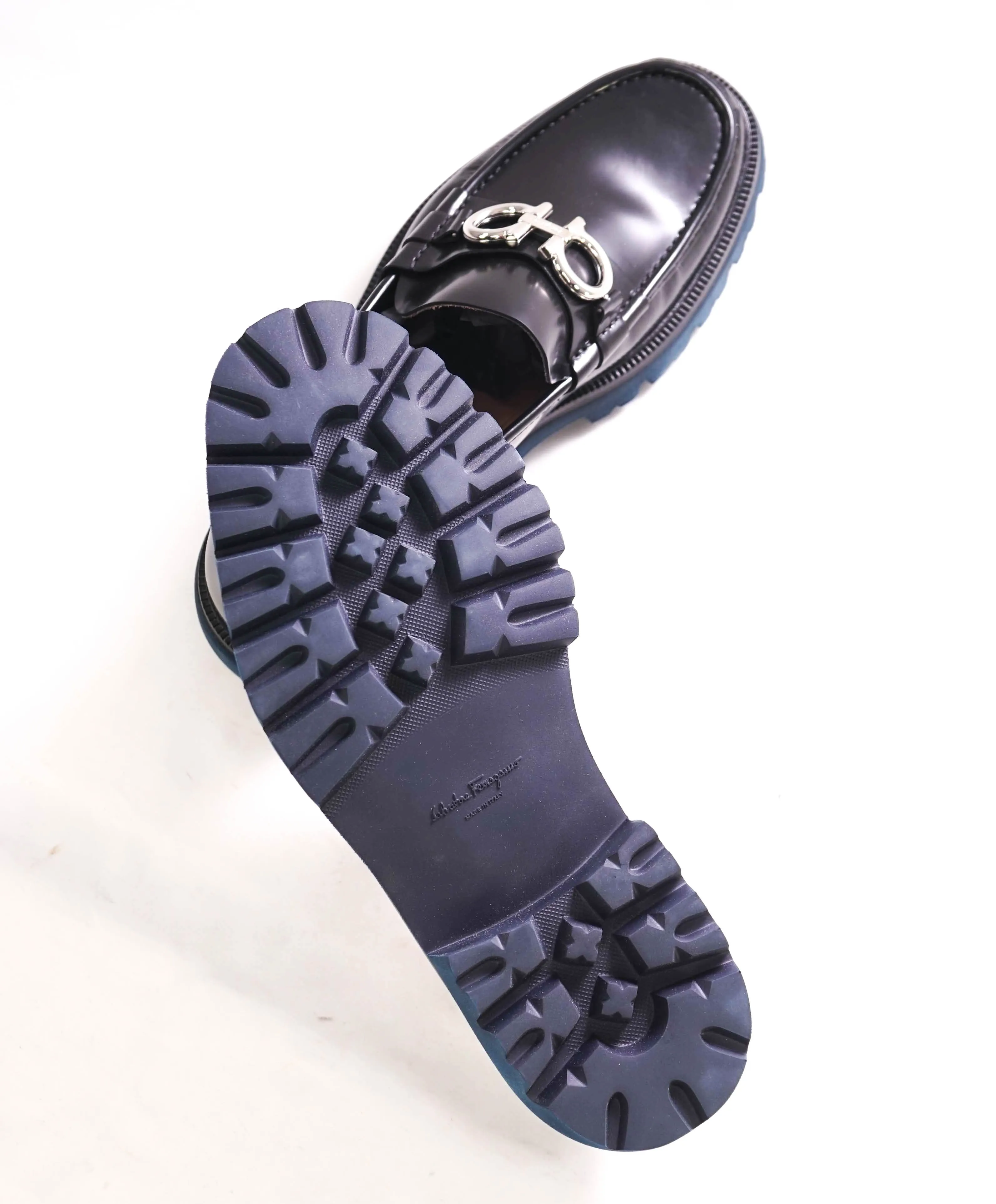 $930 SALVATORE FERRAGAMO - *BLEEKER* Black Leather Navy Heel Lug Sole Loafer - 11 US