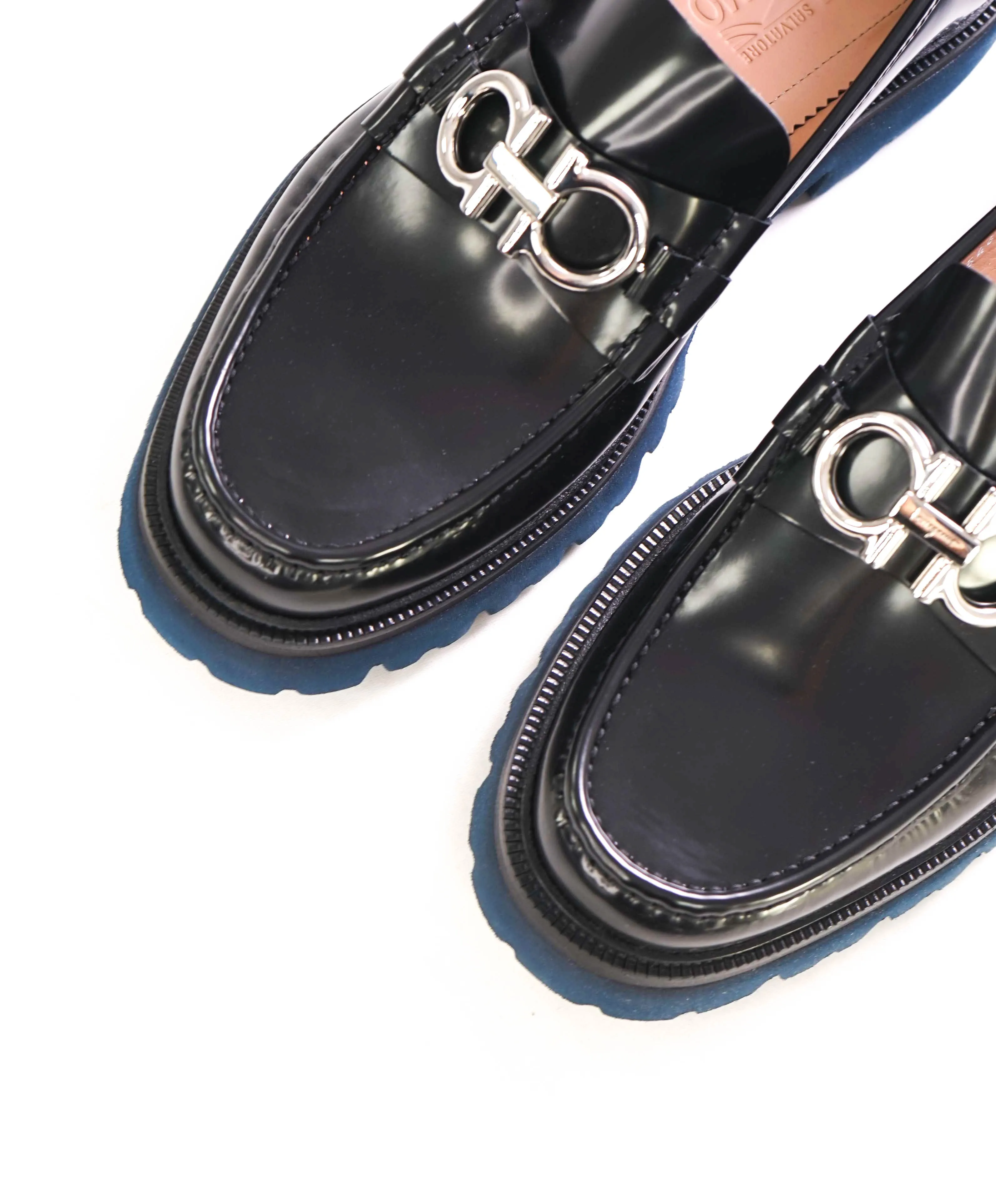 $930 SALVATORE FERRAGAMO - *BLEEKER* Black Leather Navy Heel Lug Sole Loafer - 11 US