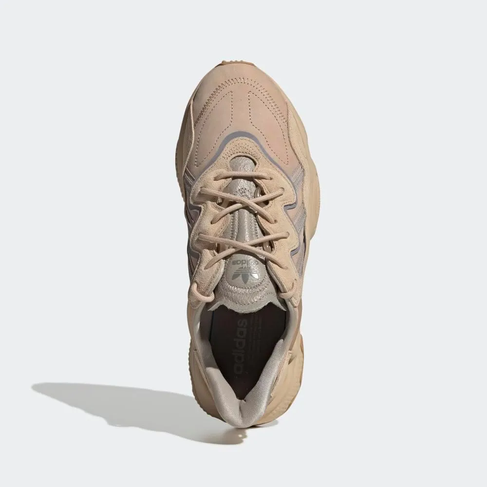 adidas Originals Men's Ozweego Sneaker