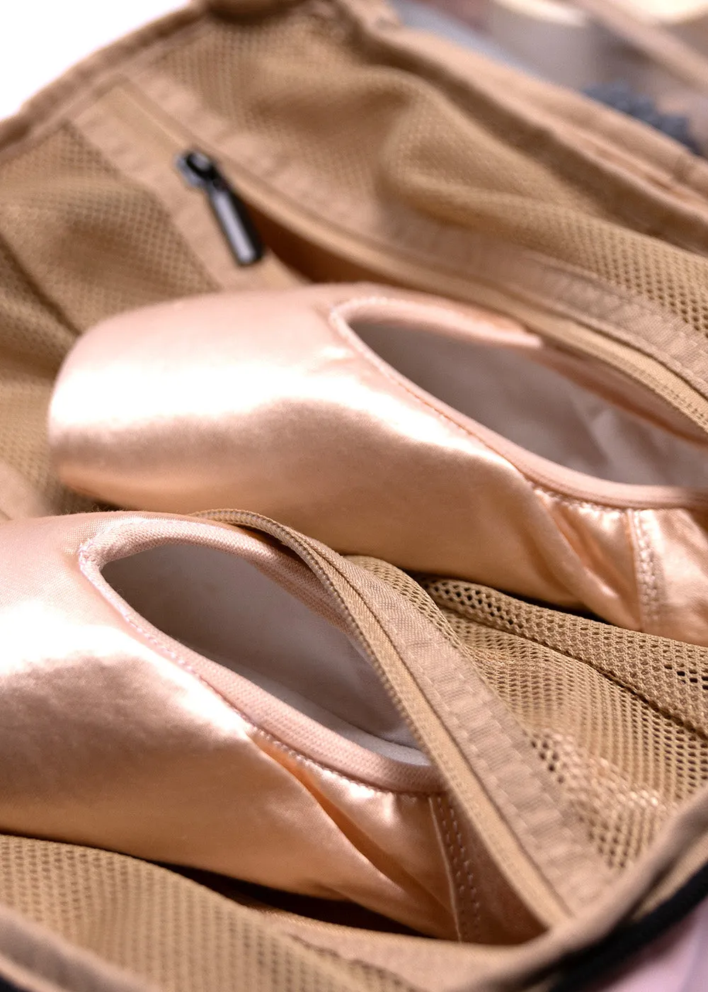BC003BAN Pointe Shoe Marvel