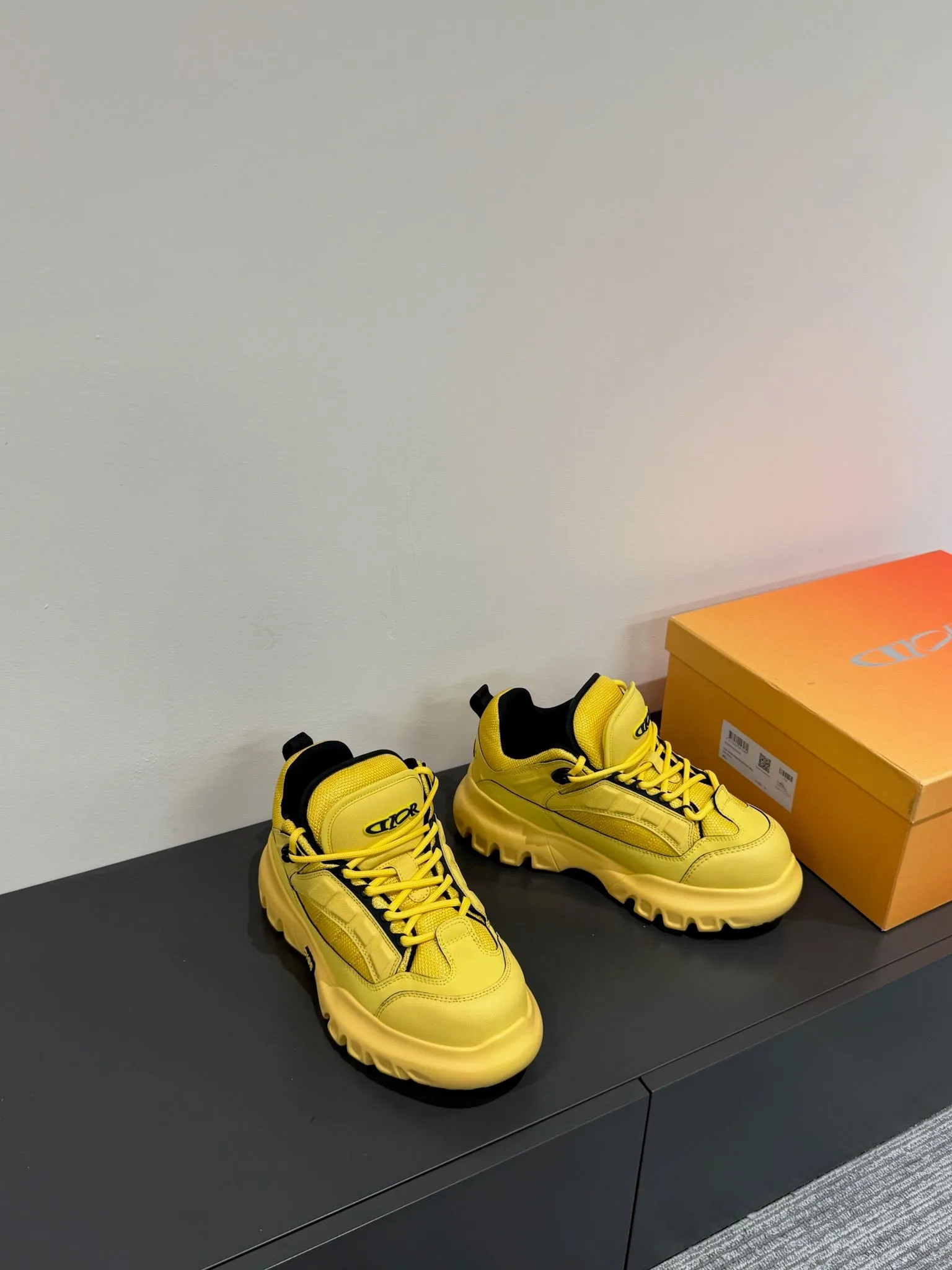 CD Sneaker In Yellow Calfskin And Mesh Fabric 109254