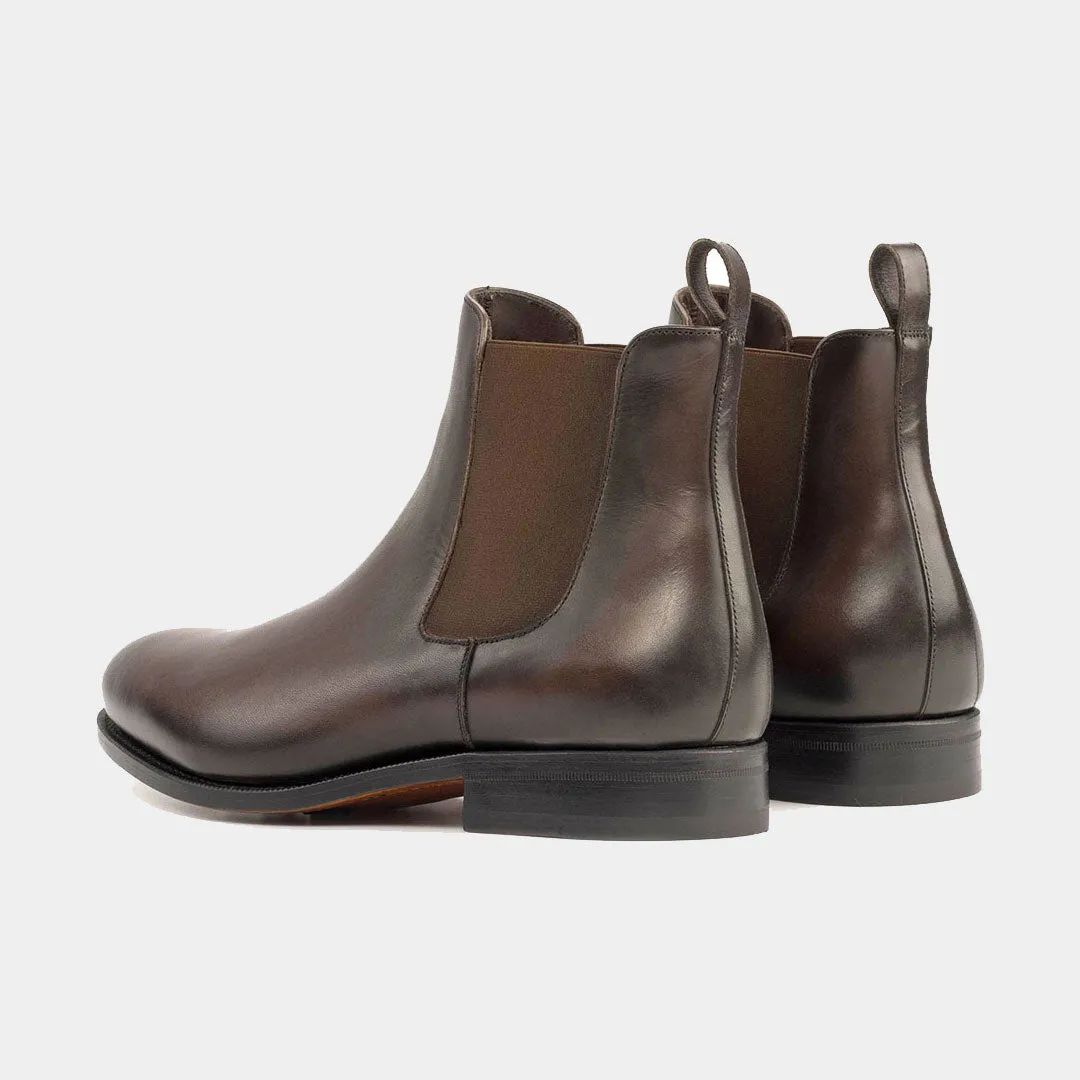 Chelsea Boot Classic Dark Brown Shoe at Lamilago