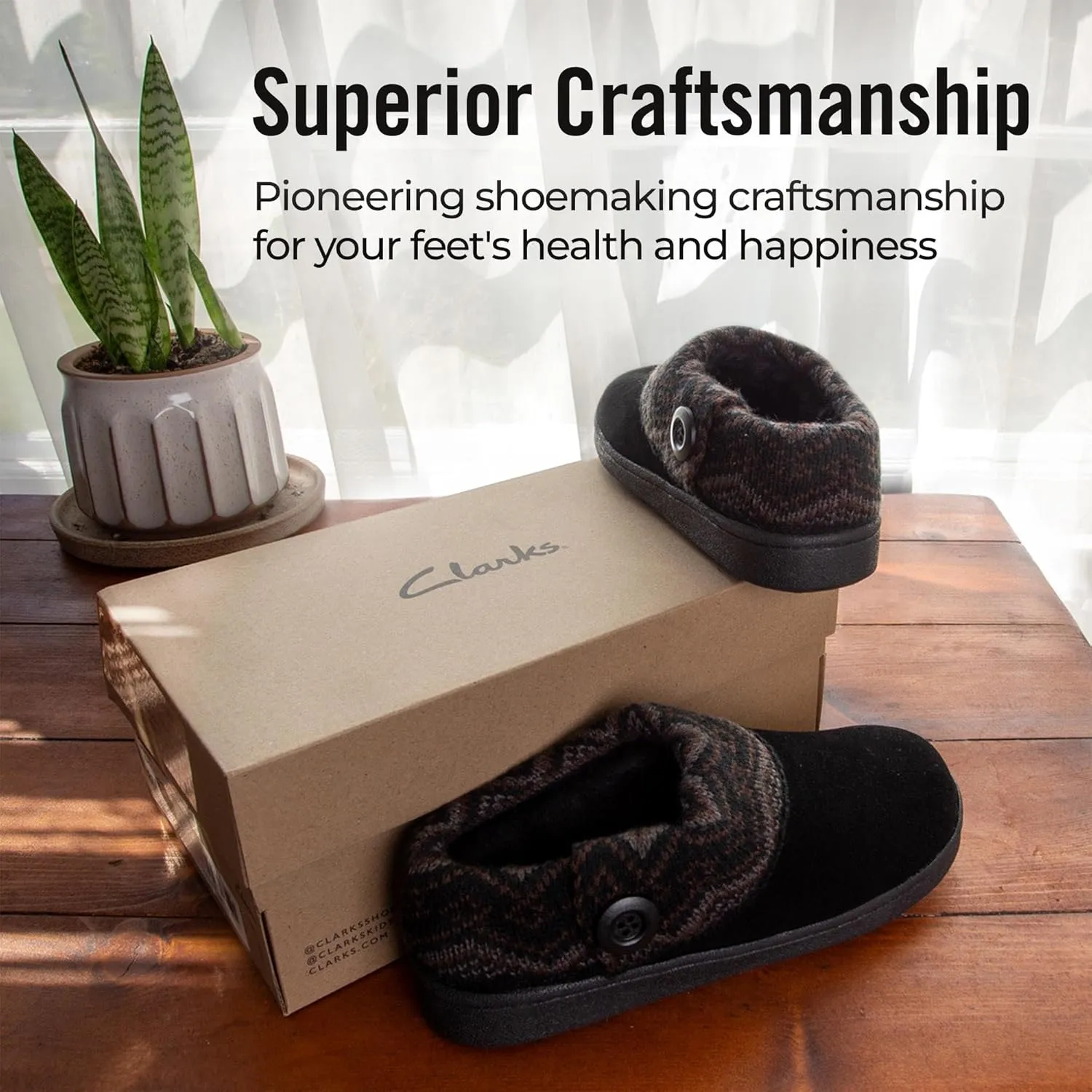 Clarks Women's Knit Scuff Slipper