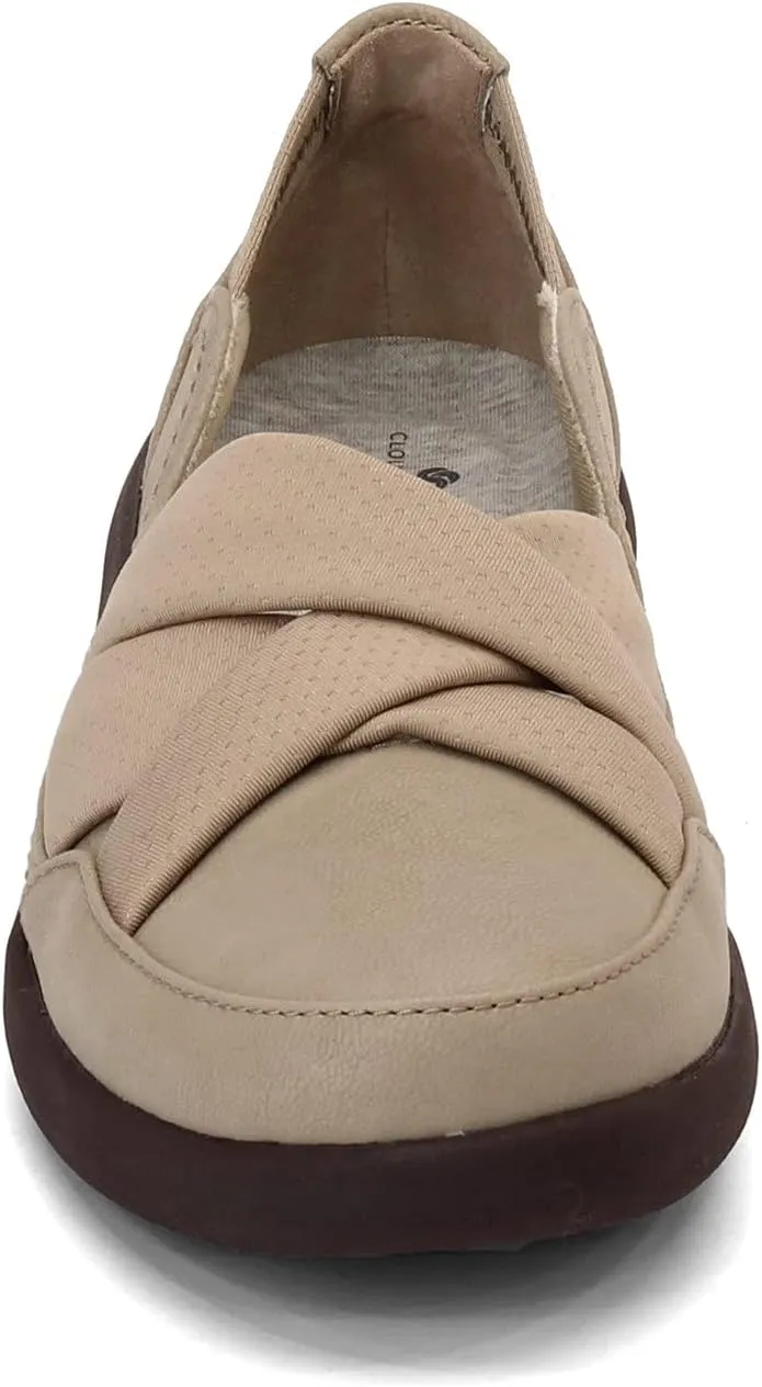 Clarks Women's Sillian 2.0 Star Loafer