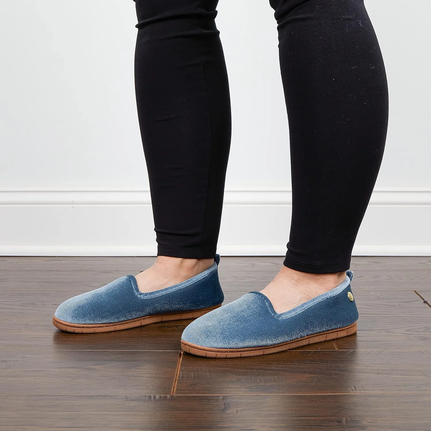 Dearfoams Women's Rachel Shiny Velour Closed Back Slipper