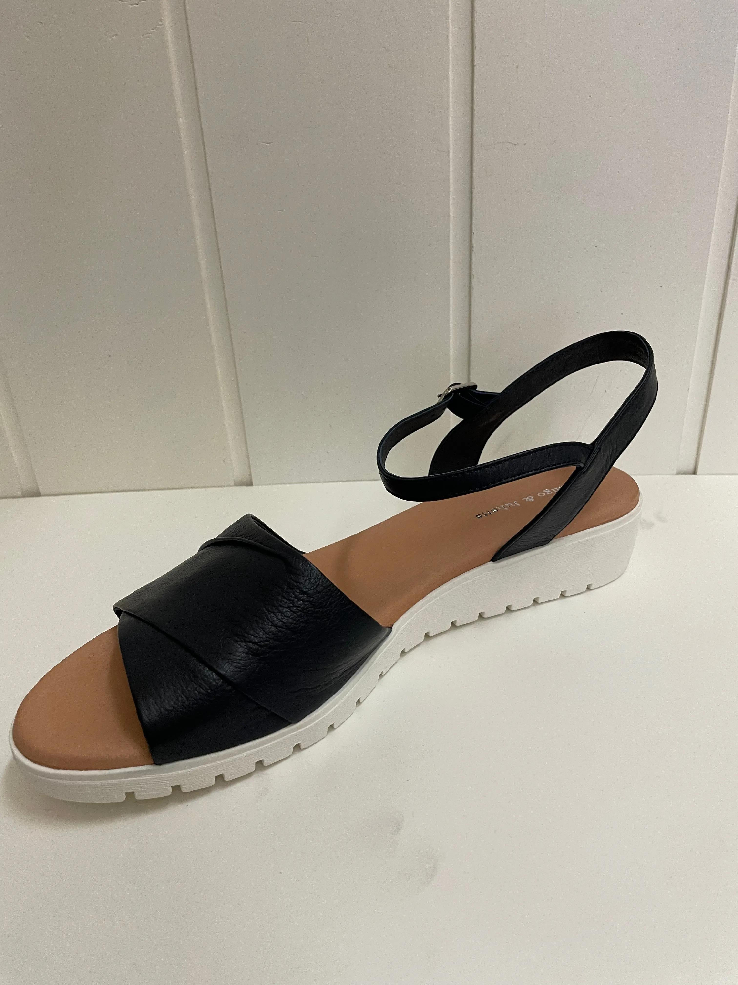 Django & Juliette Mauro Navy / White
