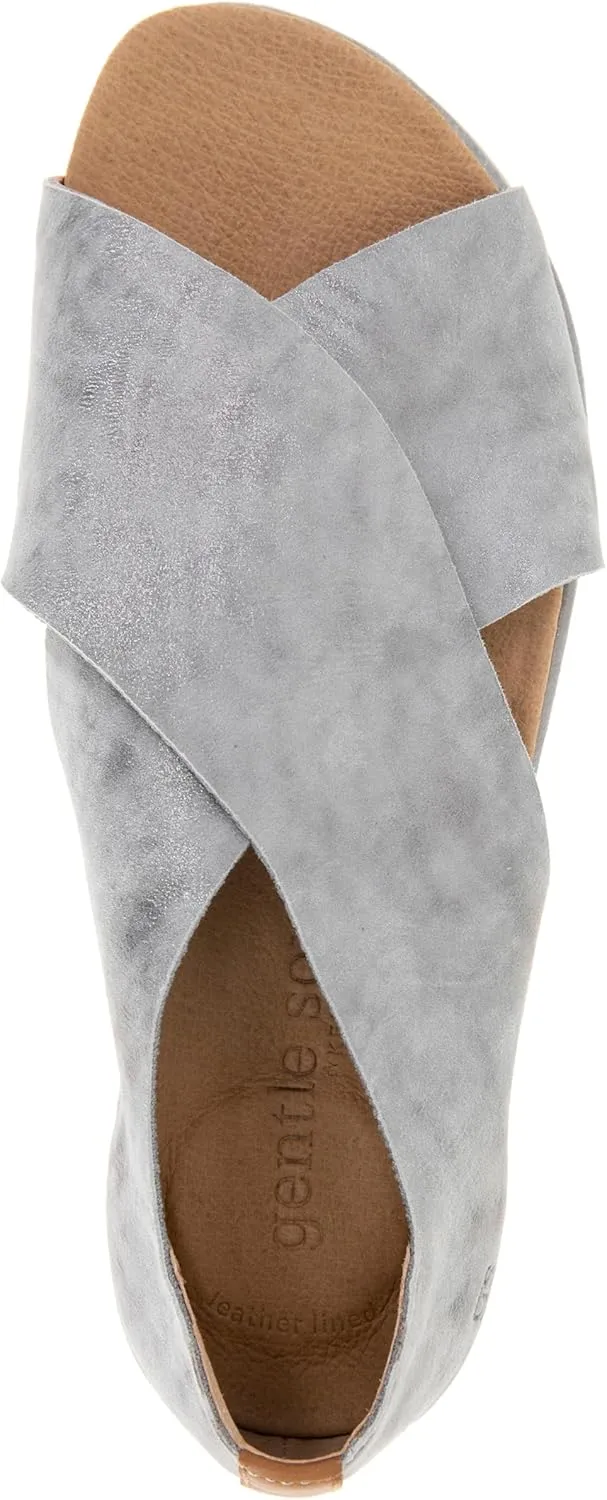Gentle Souls by Kenneth Cole Women's Leslie Sandal