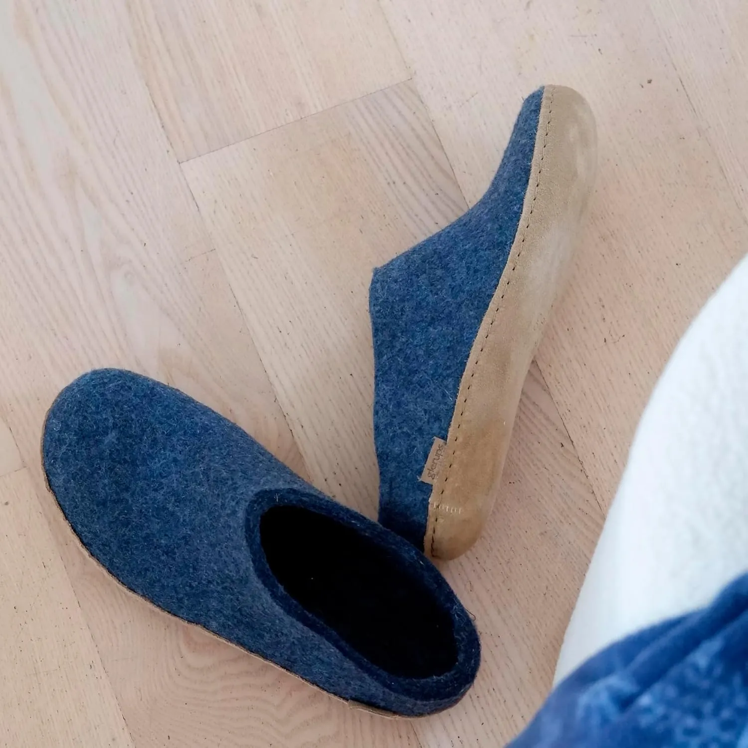 Glerups 100% Gotland Sheep Wool Slipper with leather sole - Unisex Slip-on