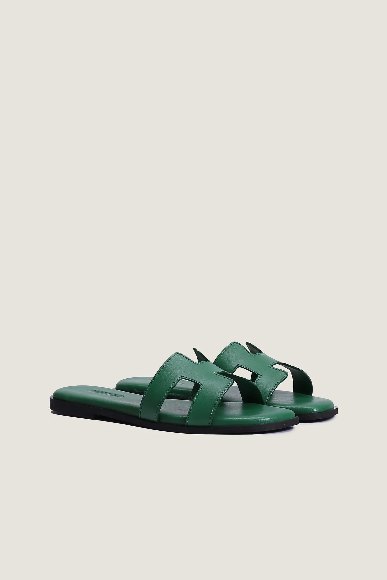 H Style Slipper