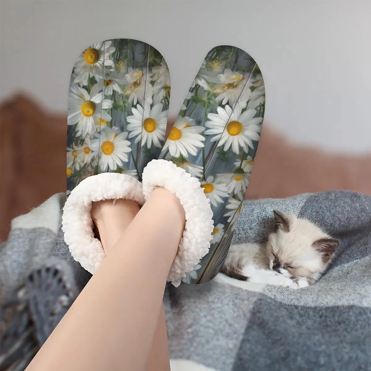 KOBLEN Daisy Plants Decor Slippers for Women House Shoes with Fleece Lining Wide Comfy Full Slippers Lightweight Cozy Loafer with Rubber Sole Unisex Slippers Adults for Indoor Outdoor