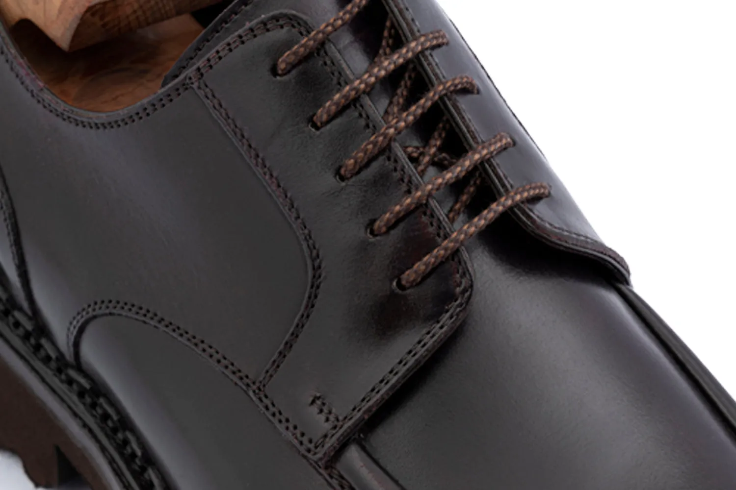 Lace-up with lug sole