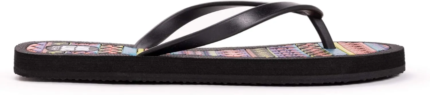 MUK LUKS Women's Shayna Terra Turf-Black Flat Sandals