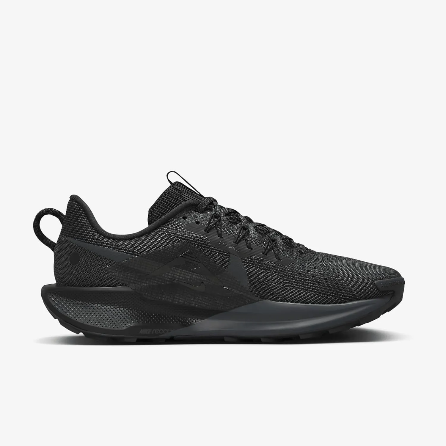 Nike Men's Pegasus Trail 5 Sneaker