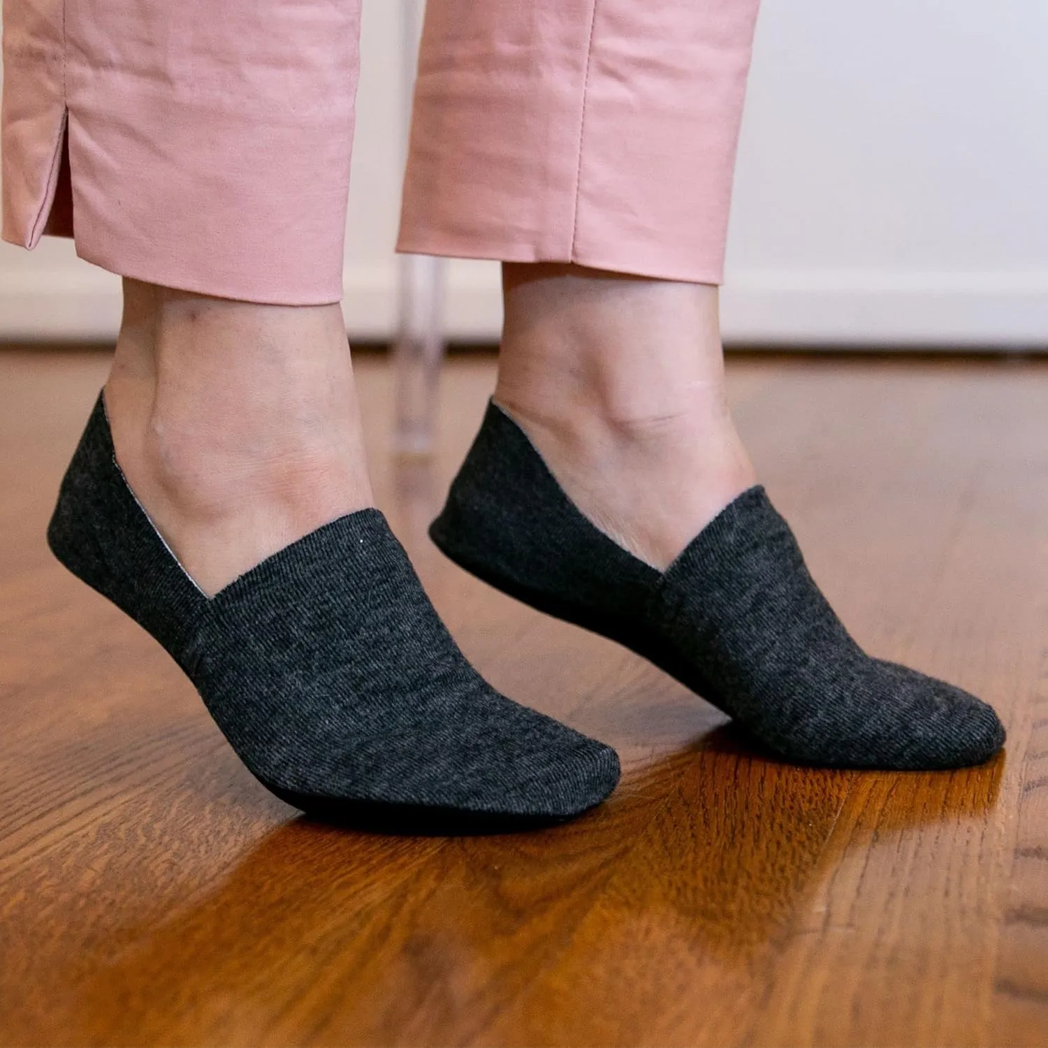 No Show Cushion Lounge Slipper Sock for Women with Anti-Skid Bottom and Heel Grippers