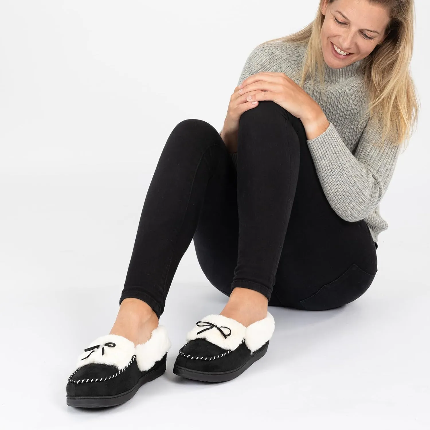 RockDove Women's Trapper Moc Fuzzy Plush Faux Fur Memory Foam Slipper