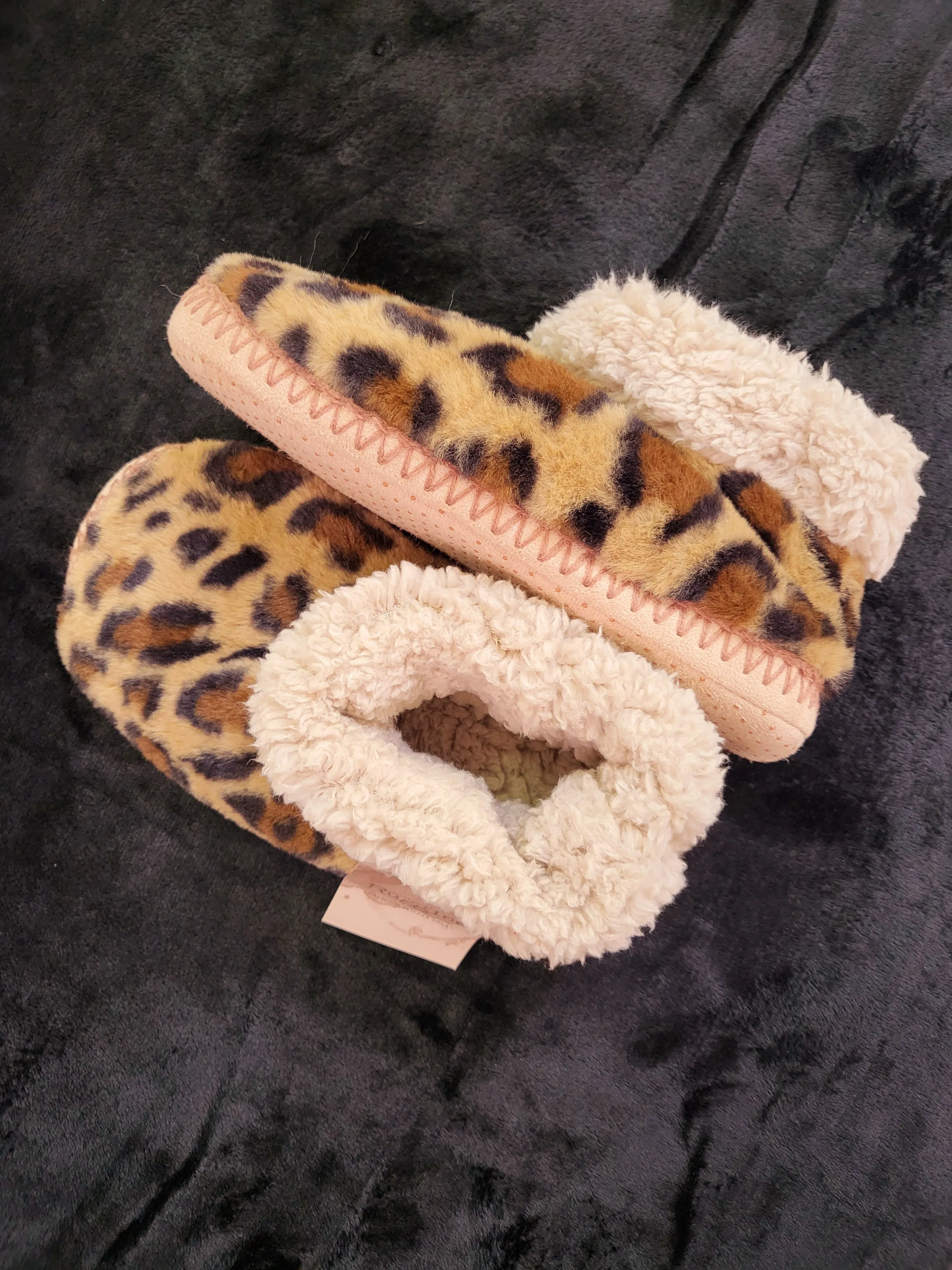 Slippers/Socks