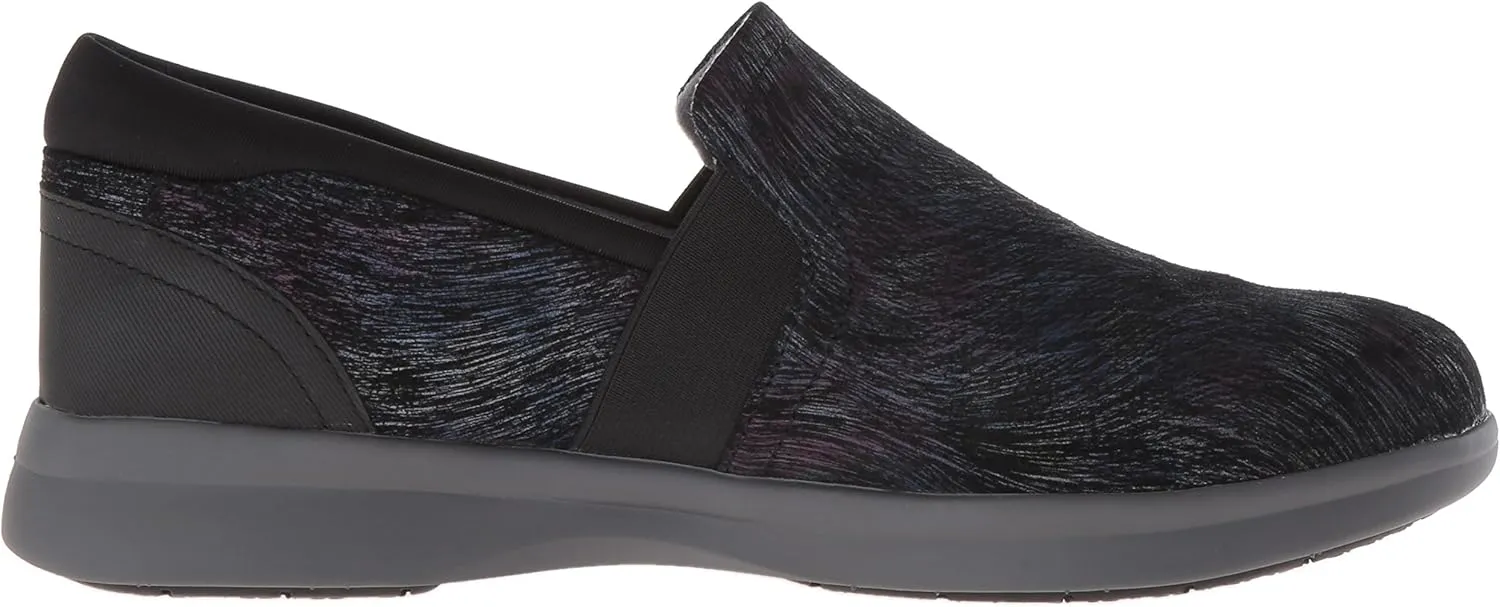 SoftWalk Women's Vantage Loafer