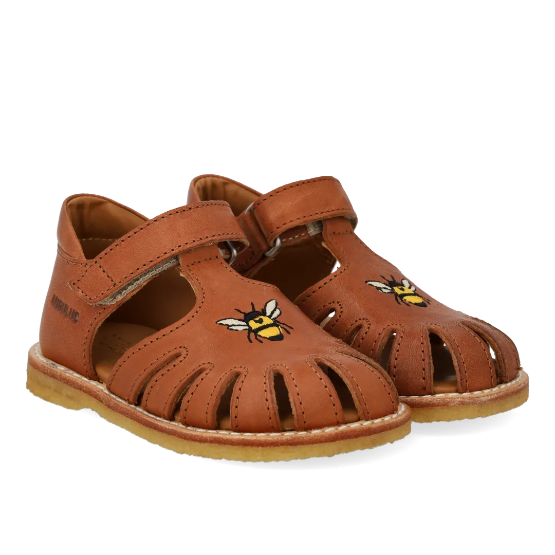 Starter sandal with bee embroidery