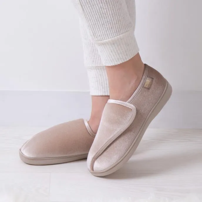 Totes Isotoner SPARKLE VELOUR CLOSED Back Slippers Womens Mink Sparkle