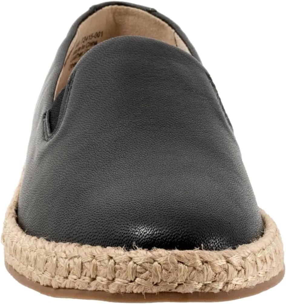 Trotters Women's Poppy Loafer Flat