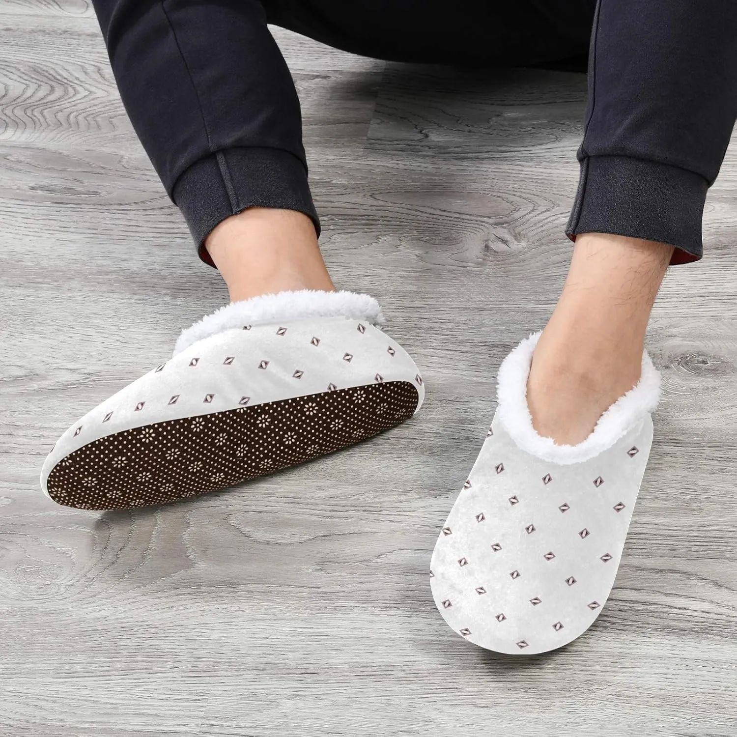 Winter House Slippers for Women/Men with Red Flower Background Element Cozy Fleece Slippers