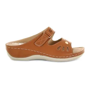 Womens Larissa Wedge Sandal Camel
