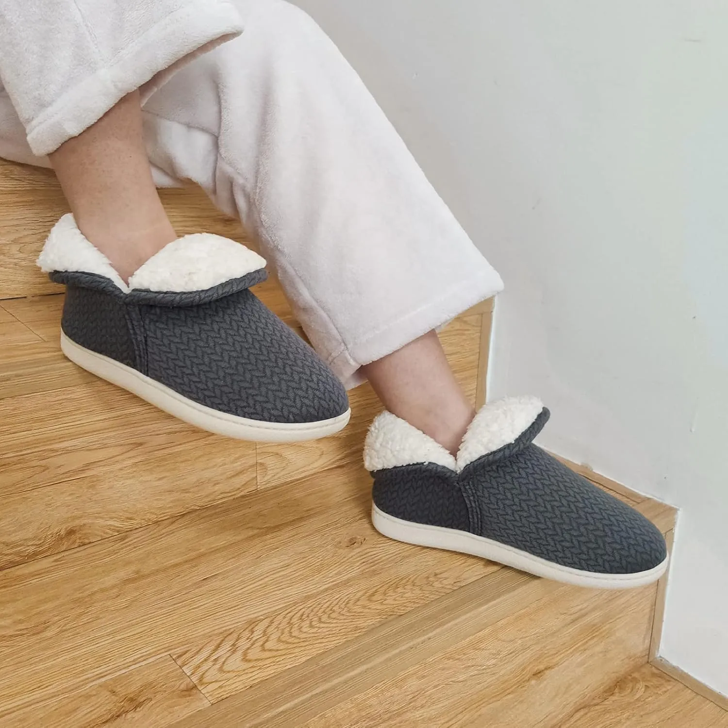 Womens Warm Bootie Slippers Comfy Memory Foam Plush Fleece Winter Indoor House Shoes